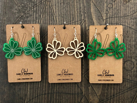 St Patricks Day Earrings Dangle, Green Shamrock Earrings, Four Leaf Clover Earrings, Irish Jewelry, Lucky Irish Earrings